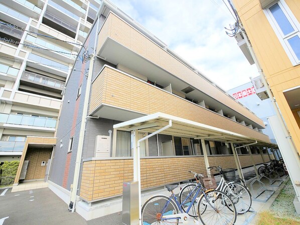 D-roomハピネスの物件外観写真